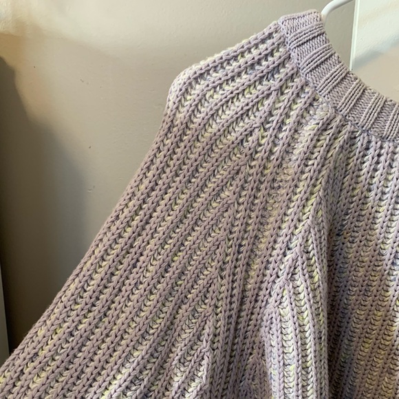 Universal Threads Sweater - Picture 2 of 4